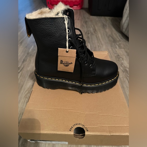 DR MARTENS JADON BOOT LEATHER FAUX FUR LINED PLATFORMS - Picture 14 of 16